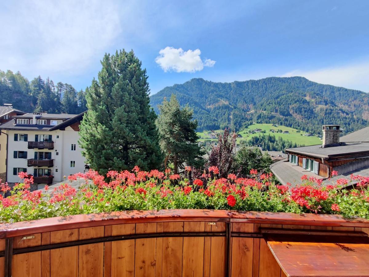 Appartchalet La Rondula Ortisei Bagian luar foto