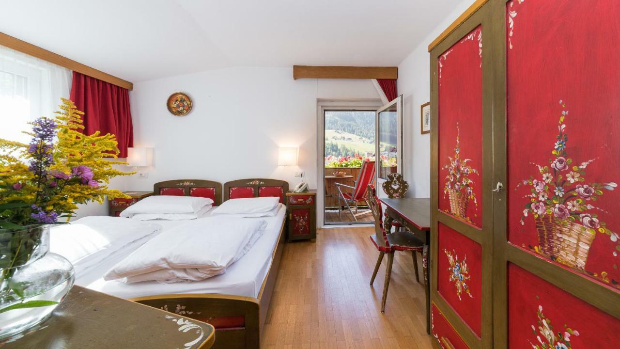 Appartchalet La Rondula Ortisei Bagian luar foto